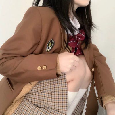 穴居男